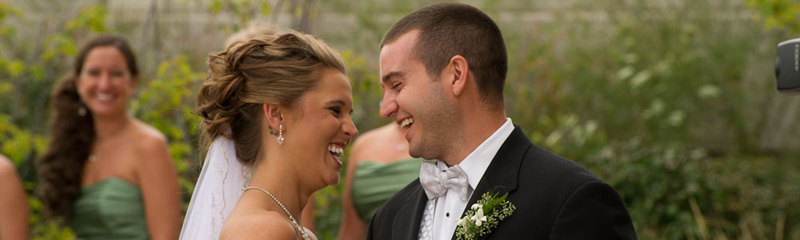 photographing the wedding kiss